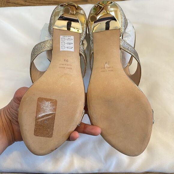 BRUNO RICCI GOLD SPARKLY SANDALS. NEW. REGULAR PRICE $385 - Picture 4 of 8